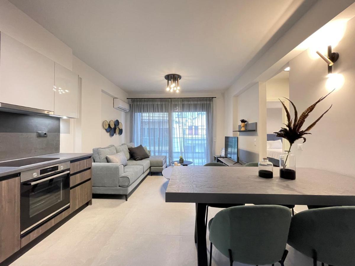 Gleaming Apartments Near Athens Metro Mall Exterior foto